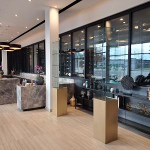 Toronto Aluminum Glass 42
